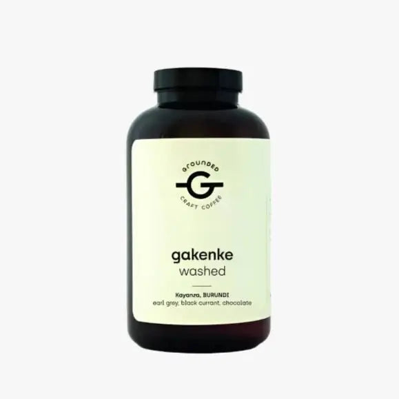 Gakenke - Specialty Coffee Filter in glazen pot met label, afkomstig uit Burundi. Complexe smaak van earl grey, zwarte bes en chocolade.