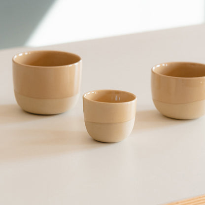 https://cdn.shopify.com/s/files/1/0920/8548/5951/files/BaristaEssentials_cups_beige_2715bed4-eae3-4fa7-bd05-f13562c37ff5.jpg?v=1760016929