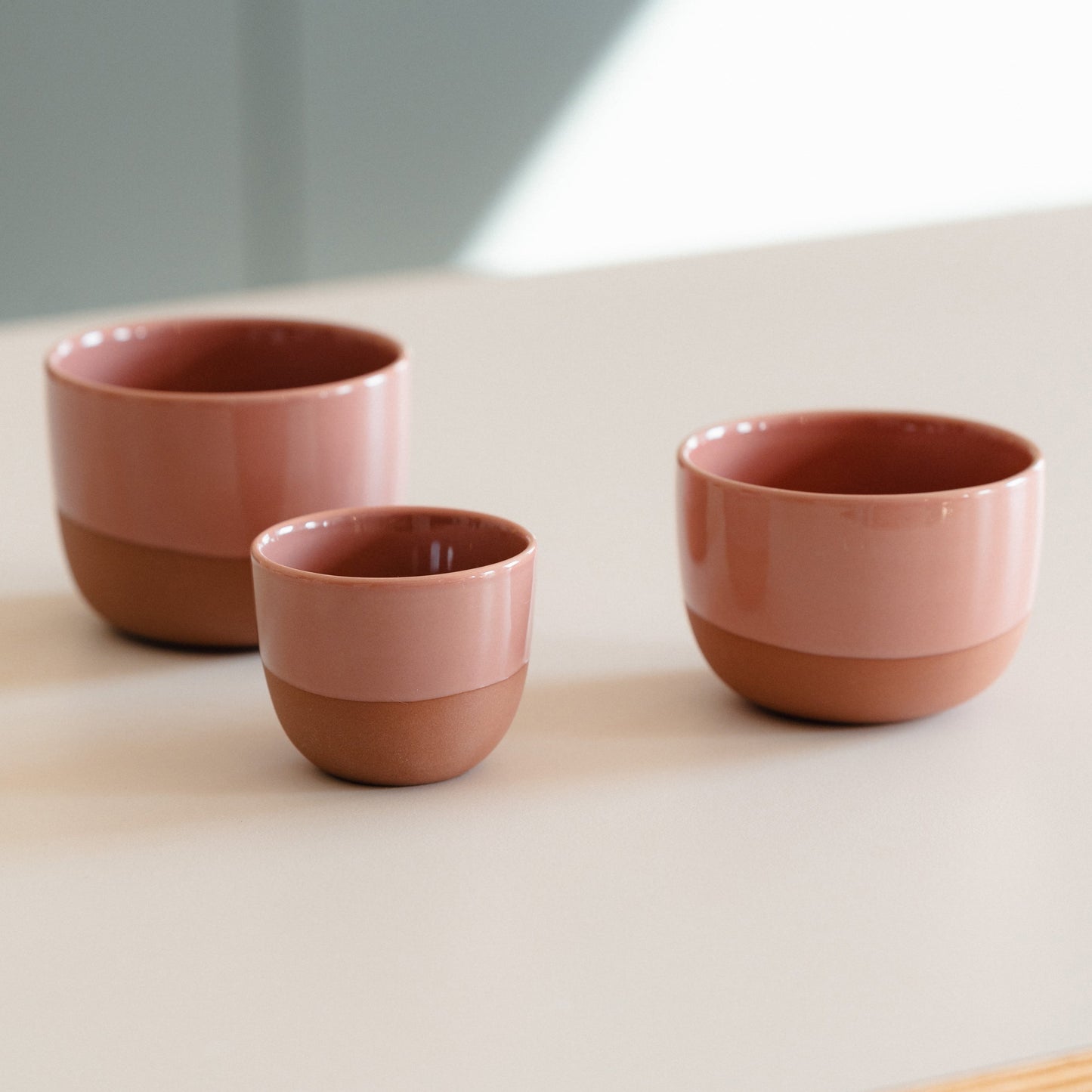 https://cdn.shopify.com/s/files/1/0920/8548/5951/files/BaristaEssentials_cups_pink_45c6bfd8-f86d-4e5c-aa5b-55ba47d6f458.jpg?v=1760039650