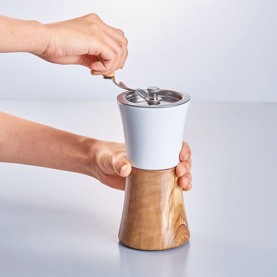 Hario Olive Wood Handmatige Koffiemolen Koffie Kenner