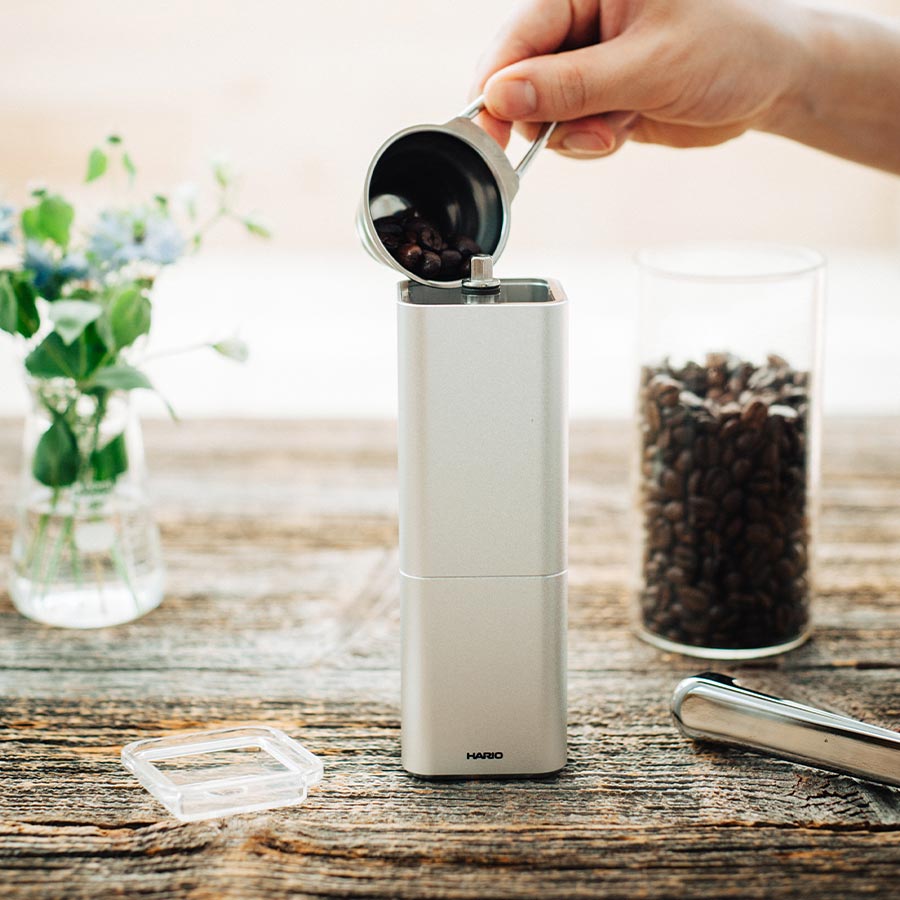 Hario Prism Zilveren Koffiemolen 24g Koffie Kenner