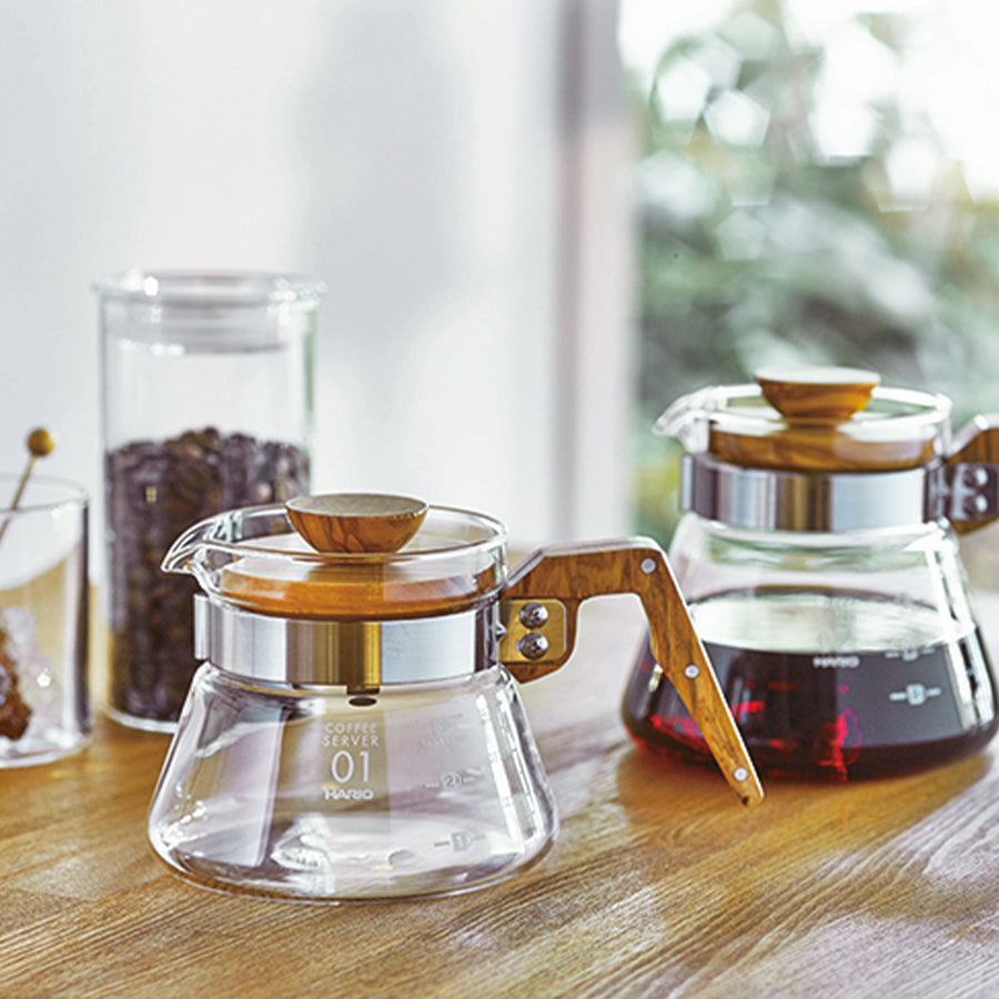 Hario Coffee Server met Olijfhouten Handgreep Koffie Kenner