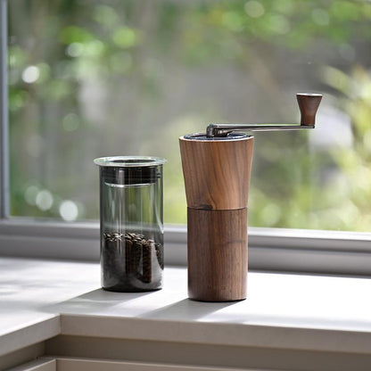 https://maze.bestbrew.de/web/image/product.image/8808/image_1024/Coffee%20Grinder%20Walnut?unique=ba224e0