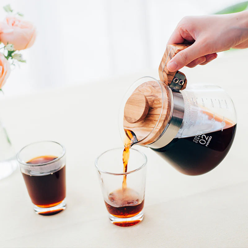 Hario Coffee Server met Olijfhouten Handgreep Koffie Kenner