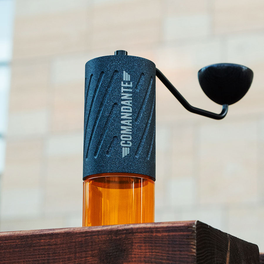 Comandante C60 Baracuda - Nautilus Blue Koffie Kenner