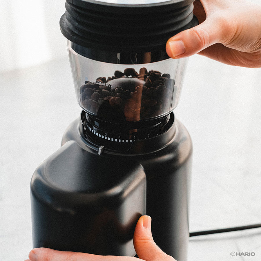 Hario Compact N Elektrische Koffiemolen Koffie Kenner