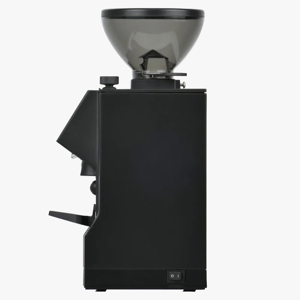 https://cdn.shopify.com/s/files/1/0852/7858/9259/files/Eureka-Mignon-Manuale-Black-Side2.jpg?v=1739544127