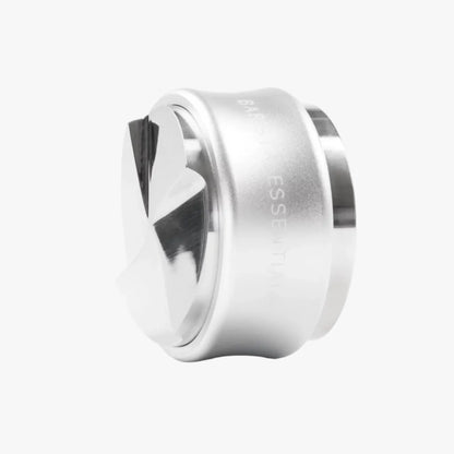 https://cdn.shopify.com/s/files/1/0920/8548/5951/files/Koffie_verdeler_tamper_combinatie_58mm_zilver-scaled.webp?v=1760099289