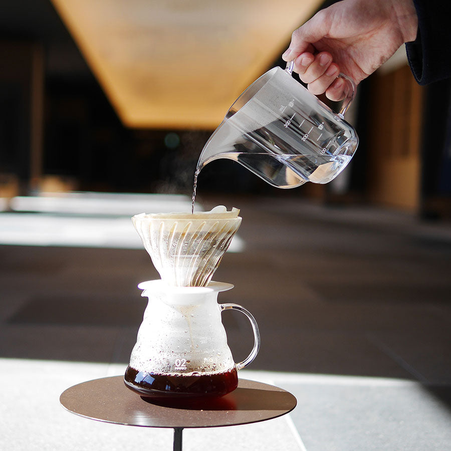 Hario V60 100th Anniversary Brewer Kit Koffie Kenner