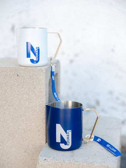 https://maze.bestbrew.de/web/image/product.image/1913/image_1024/Nasty%20Jug%20by%20Irvine%20Quek%20400ml?unique=4c5b1ed