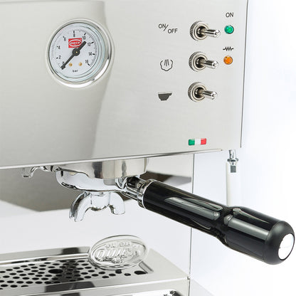 https://www.euroquick.nl/wp-content/uploads/2015/01/Quickmill-3035-espressomachine-close-up-1.jpg