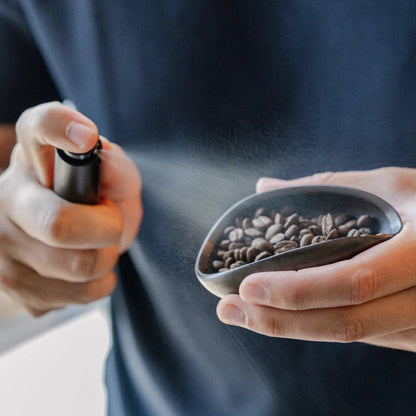 https://cdn.shopify.com/s/files/1/0920/8548/5951/files/RDT-spray-bottle-coffee_01.webp?v=1760098824
