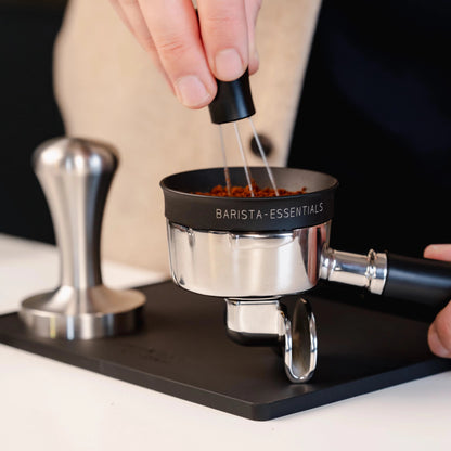 https://cdn.shopify.com/s/files/1/0920/8548/5951/files/Tamper_mat_koffie_hoek_groot_01.webp?v=1760101323