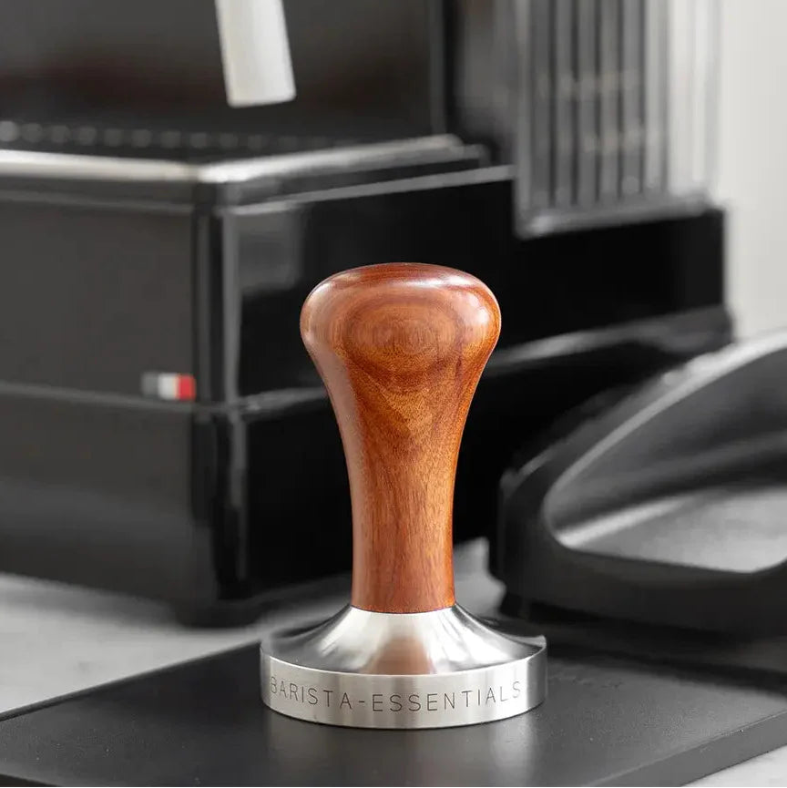 https://cdn.shopify.com/s/files/1/0920/8548/5951/files/Tamper_wood_58-1.webp?v=1760100699