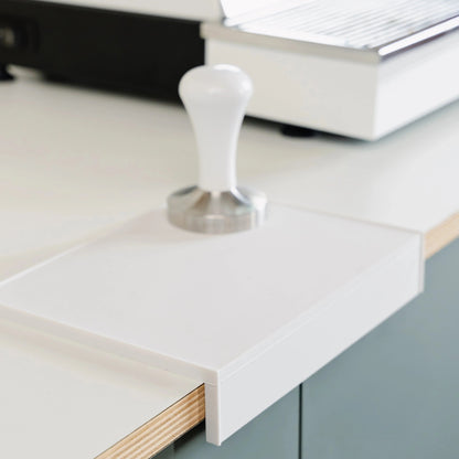 https://cdn.shopify.com/s/files/1/0920/8548/5951/files/Tamping_mat_corner_large_white_04.webp?v=1760101323