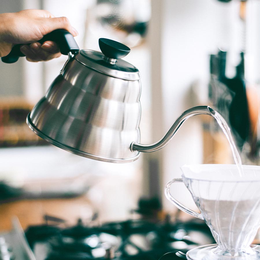 Hario V60 Buono Dripketel - Haarlijn Zilver Koffie Kenner