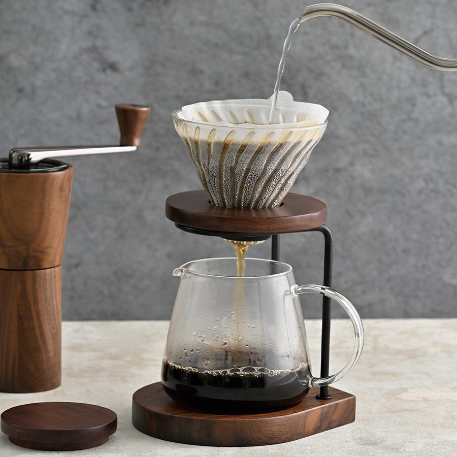 Hario V60 Drip Stand Walnut Koffie Kenner