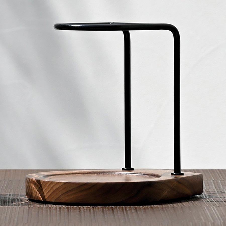 Hario V60 Drip Stand Walnut Koffie Kenner