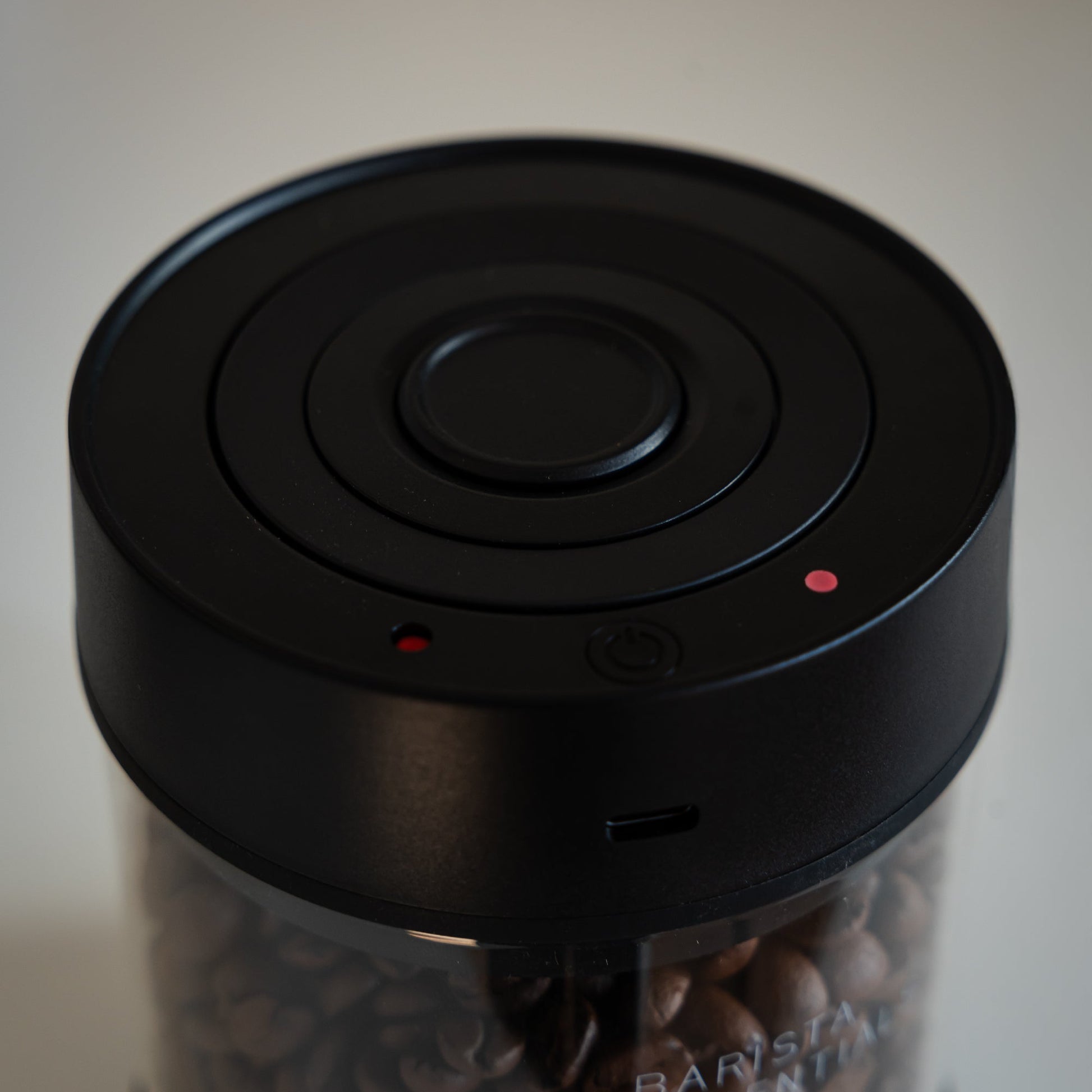 https://cdn.shopify.com/s/files/1/0920/8548/5951/files/Vacuum-canister-black_02.jpg?v=1762954023