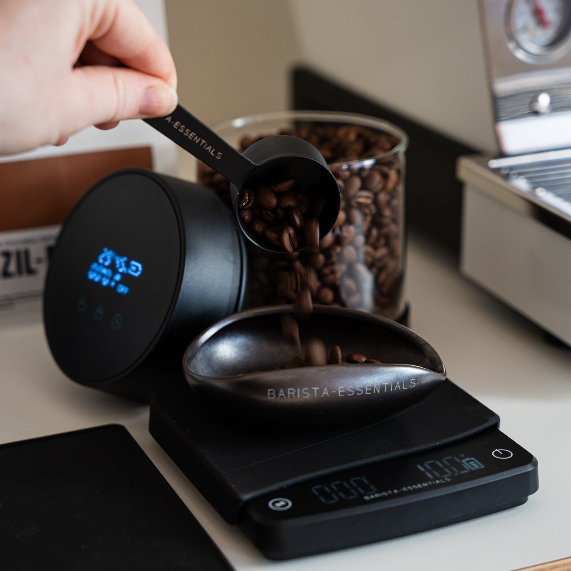 https://cdn.shopify.com/s/files/1/0920/8548/5951/files/Vacuum-canister-digital_01.jpg?v=1761249431