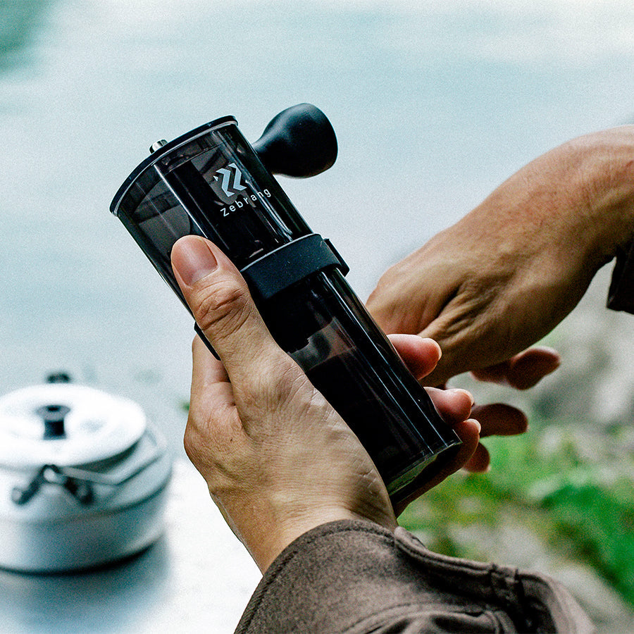 Hario Zebrang Outdoor Keramische Koffiemolen Koffie Kenner