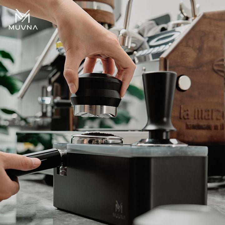 MUVNA - Zwaartekrachtverdeler roestvrij staal zwart 58,35 mm Koffie Kenner